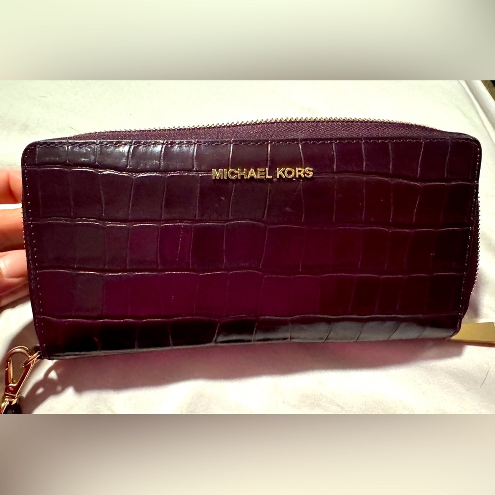 Michael Kors Purple Croc-Embossed Wristlet - Picture 9 of 10